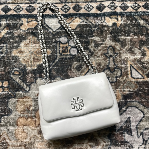 NWOT Tory Burch Britton Puffy Leather Optic White Silver Chain Shoulder Bag - Picture 1 of 16